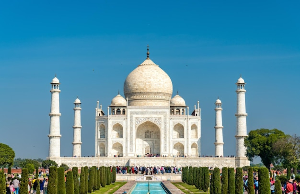 fpkdl.com_960_1772122053_taj-mahal-unesco-world-heritage-site-most-famous-monument-india-agra-city-uttar-pradesh-state_261932-6837